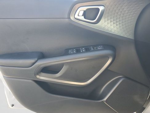Used 2021 Kia Soul EX image 29