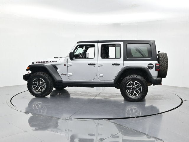 Used 2024 Jeep Wrangler Unlimited Rubicon AWD/4WD image 9