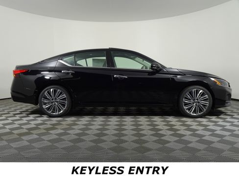 Used 2025 Nissan Altima 2.5 SL image 7