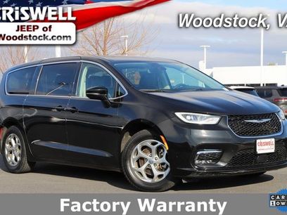 Used 2024 Chrysler Pacifica Limited