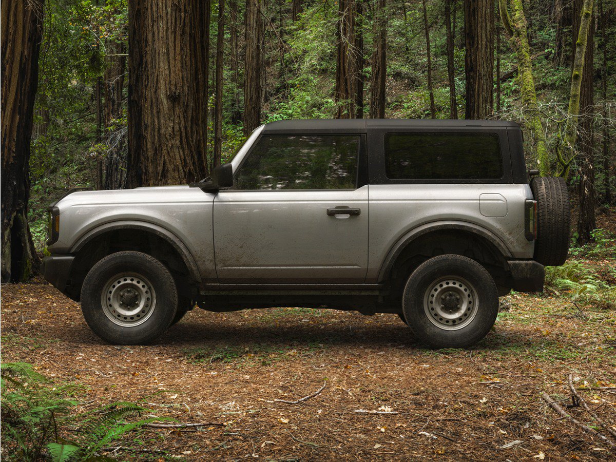 Used 2022 Ford Bronco Outer Banks AWD/4WD image 1