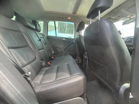 Used 2017 Volkswagen Tiguan Sport FWD image 10