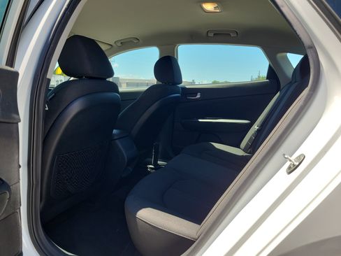 Used 2019 Kia Optima LX FWD image 9
