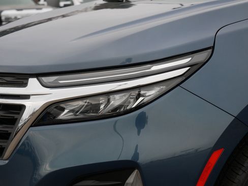 Used 2024 Chevrolet Equinox LT image 16