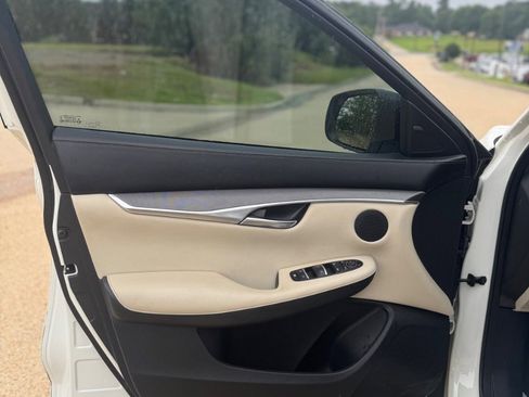 Used 2022 INFINITI QX50 Luxe image 5