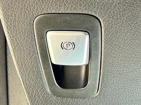 Certified 2022 Mercedes-Benz GLC 300 4MATIC image 23