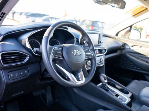 Used 2019 Hyundai Santa Fe SE image 19