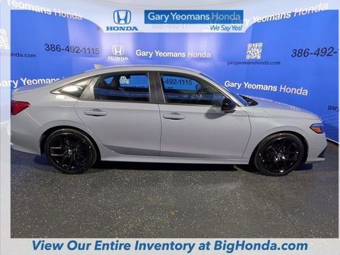 Used 2023 Honda Civic Sport image 6