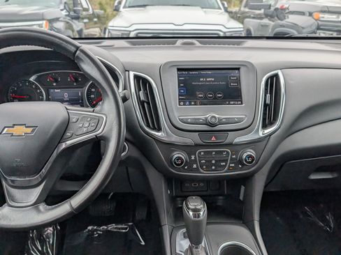 Used 2020 Chevrolet Equinox LT image 18
