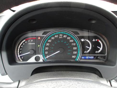 Used 2011 Toyota Venza image 17