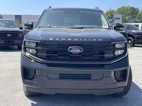 New 2026 Ford Expedition Active RWD image 6