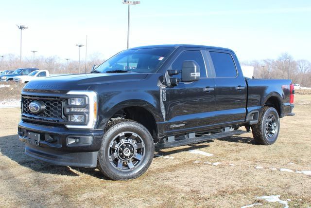 Used 2023 Ford F250 XL w/ STX Appearance Package AWD/4WD image 2