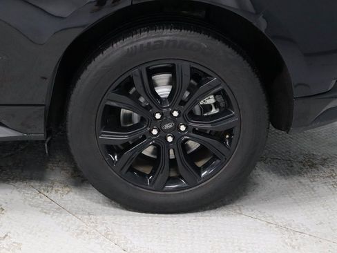 Certified 2022 Ford Edge SE w/ Black Appearance Package image 18