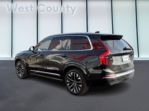 Certified 2025 Volvo XC90 B6 Plus image 7