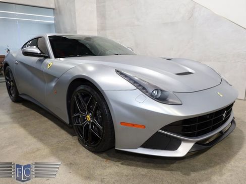 Used 2014 Ferrari F12 Berlinetta image 16