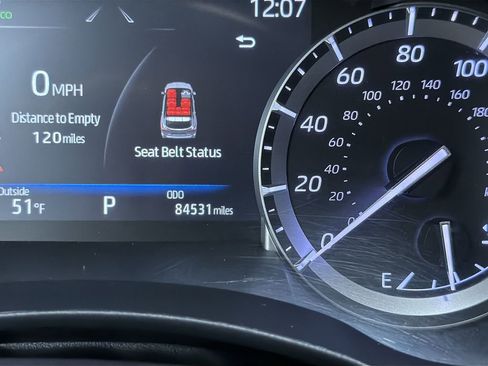Used 2022 Toyota Highlander XLE AWD/4WD image 12