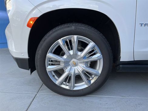New 2024 Chevrolet Tahoe High Country w/ Advanced Technology Package AWD/4WD image 32