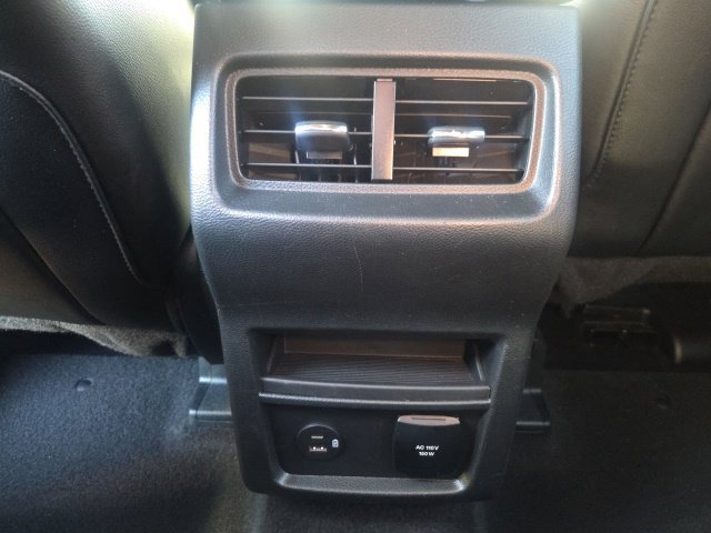 Used 2021 Ford Edge ST-Line FWD image 18