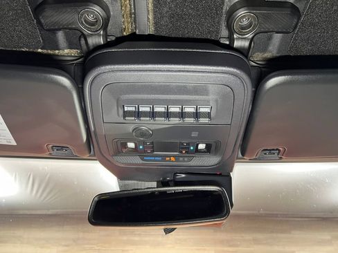 Used 2022 Ford Bronco Wildtrak AWD/4WD image 11