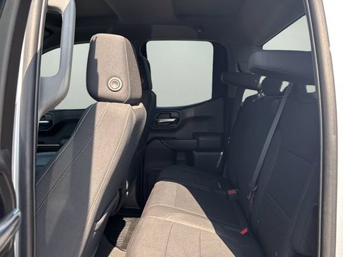 Used 2022 Chevrolet Silverado 1500 LT AWD/4WD image 14