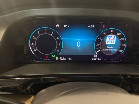 Used 2024 Volkswagen Atlas Cross Sport SE image 21