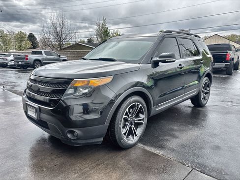 Used 2015 Ford Explorer Sport w/ Equipment Group 401A image 3