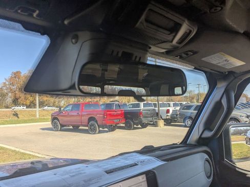 New 2026 Jeep Gladiator Sport image 31