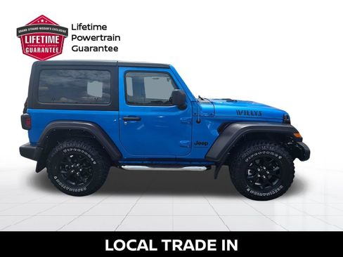 Used 2022 Jeep Wrangler Sport AWD/4WD image 8