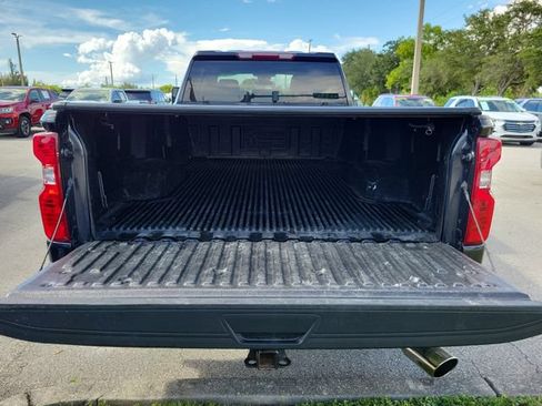 Used 2024 Chevrolet Silverado 2500 LT AWD/4WD image 11