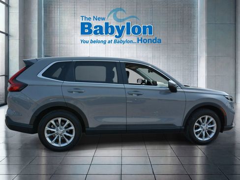 Used 2024 Honda CR-V EX image 5