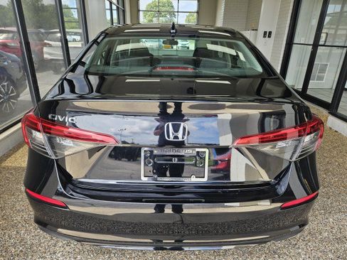 Used 2024 Honda Civic LX image 3
