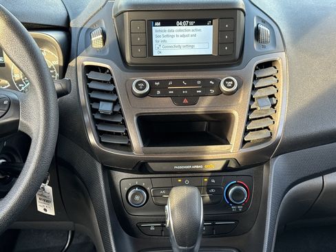 Used 2023 Ford Transit Connect XL image 16