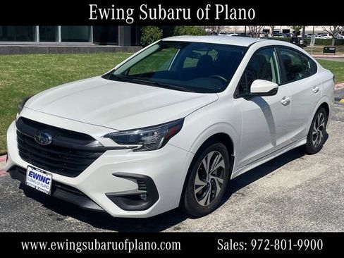 Used 2025 Subaru Legacy Premium image 3