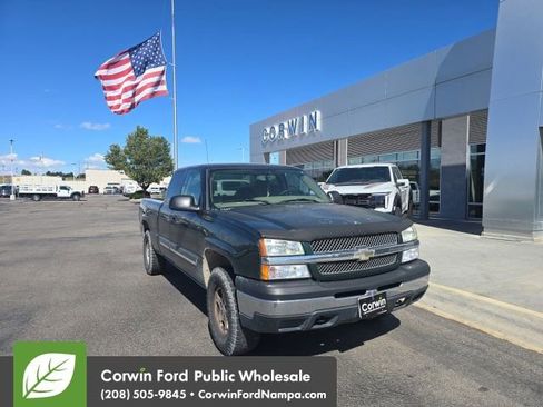 Used 2004 Chevrolet Silverado 1500 LS w/ Light Duty Power Package AWD/4WD image 1