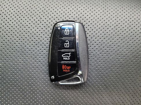 Used 2018 Hyundai Santa Fe Sport FWD image 32