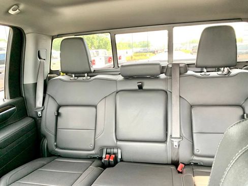 Used 2025 Chevrolet Silverado 2500 LT w/ Trail Boss Package AWD/4WD image 19