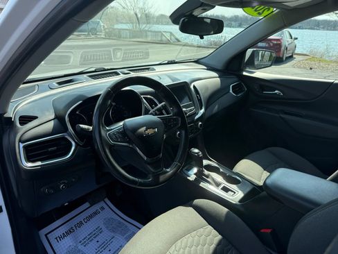 Used 2021 Chevrolet Equinox LT image 12