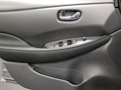 Used 2023 Nissan Leaf S image 21