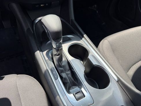 Used 2023 Chevrolet Malibu LT FWD image 28