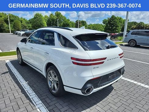 Used 2022 Genesis GV70 3.5T Sport w/ Sport Advanced Package AWD/4WD image 4