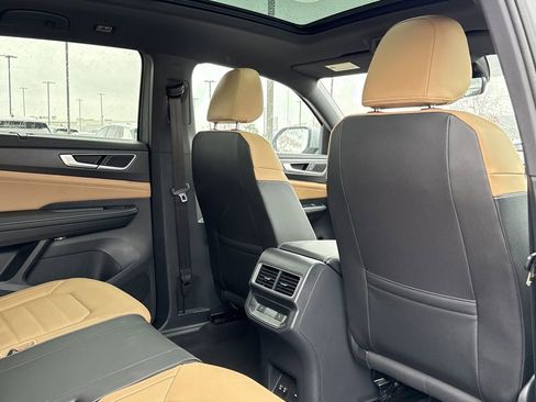 New 2026 Volkswagen Atlas Cross Sport SEL image 17