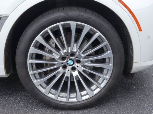 Used 2024 BMW X7 xDrive40i w/ Premium Package AWD/4WD image 44