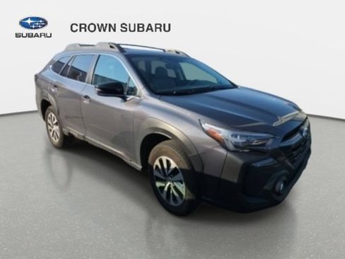 Used 2024 Subaru Outback Premium AWD/4WD image 5