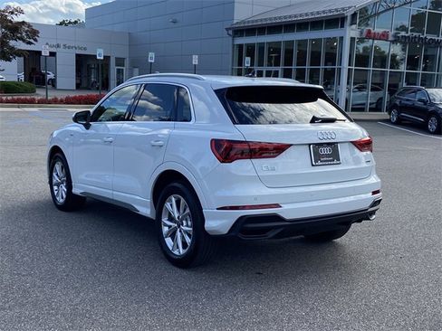 Certified 2025 Audi Q3 2.0T Premium Plus w/ Premium Plus Package image 8