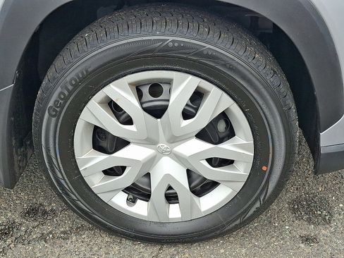 Used 2024 Toyota Corolla Cross L FWD image 9