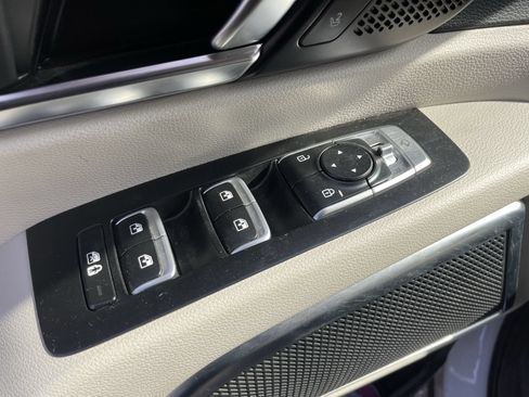 Used 2024 Kia Telluride SX FWD image 11