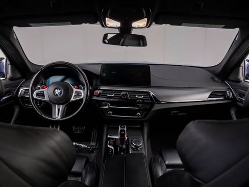 Used 2023 BMW M5 w/ Executive Package image 10
