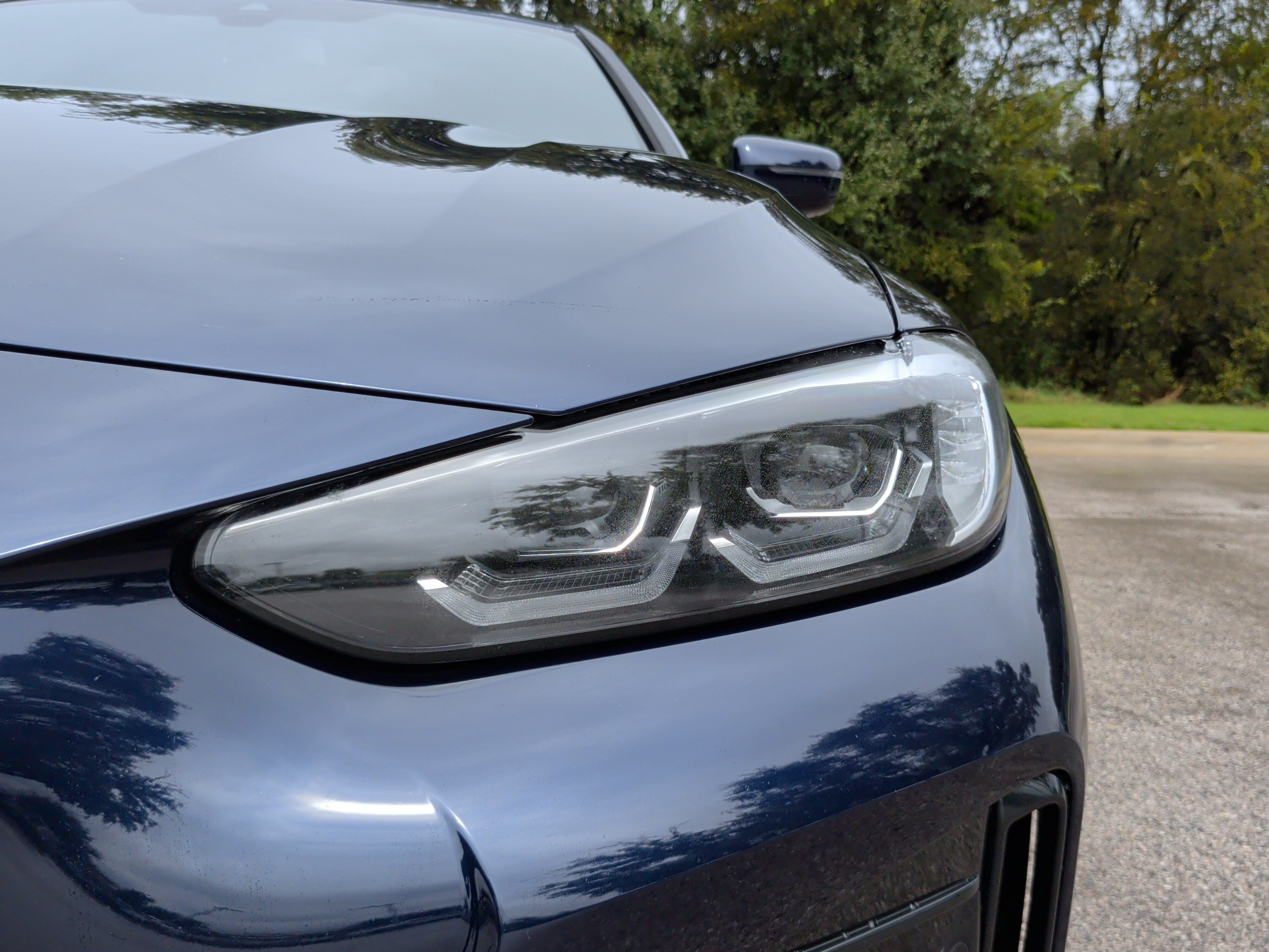 Used 2023 BMW i4 eDrive40 w/ M Sport Package RWD image 3