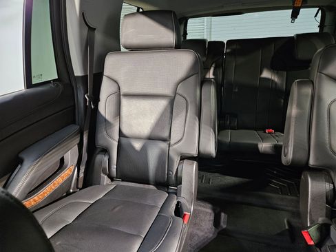 Used 2019 Chevrolet Tahoe Premier AWD/4WD image 12