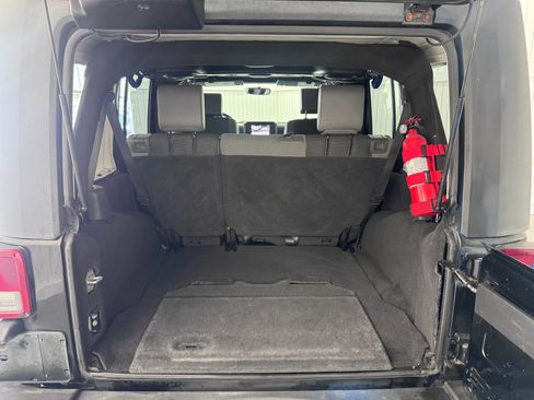 Used 2007 Jeep Wrangler Unlimited X image 13